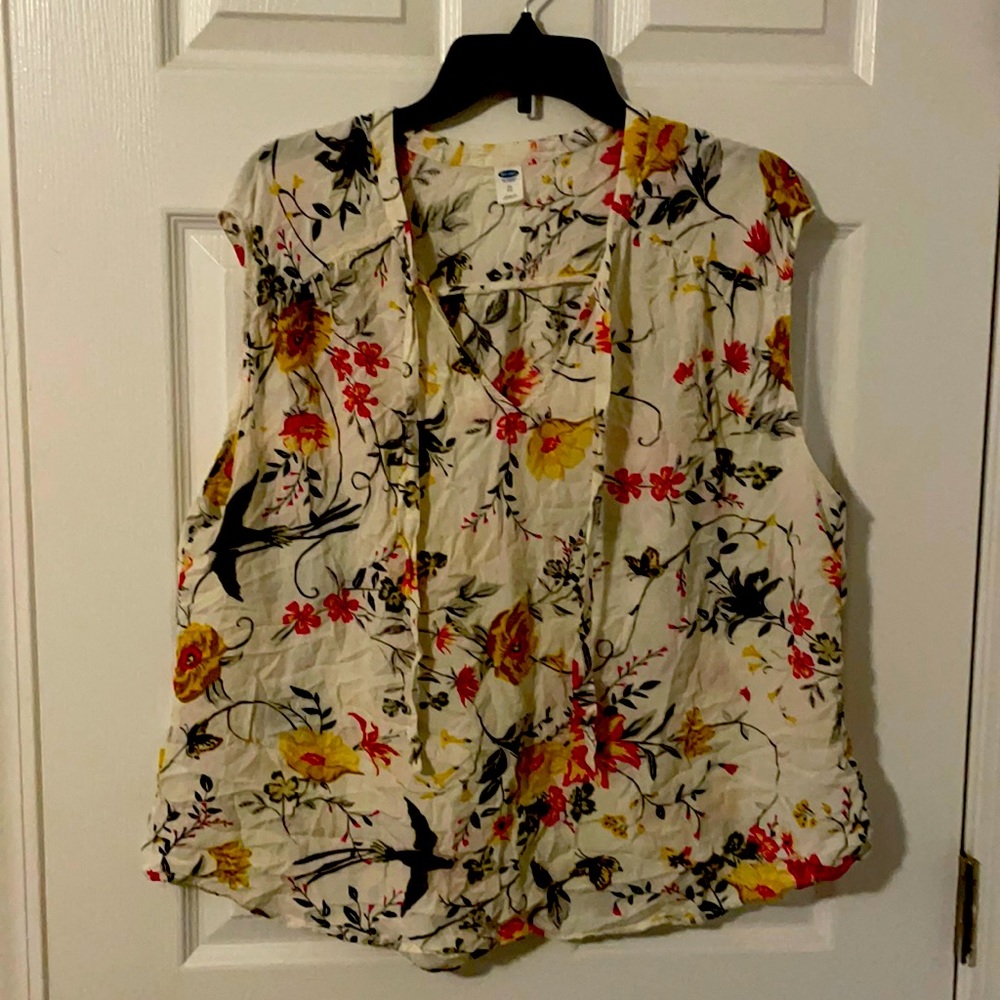 Old Navy sleeveless blouse